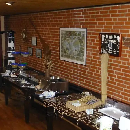 鲁思特奇乐霍夫旅馆 酒店