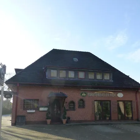 Ruestersieler Hof فندق فيلهلمسهافن