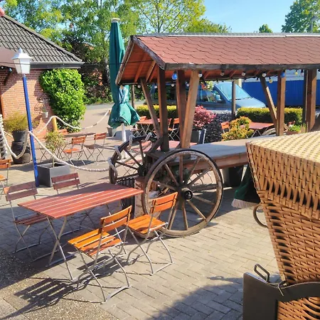 Ruestersieler Hof Hotel 3*